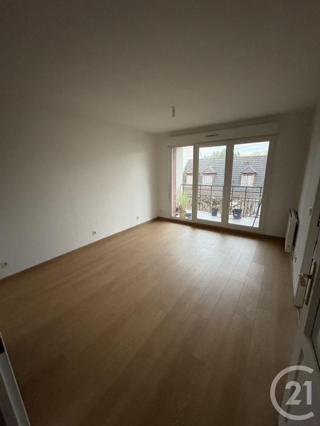Appartement F2 à louer - 2 pièces - 38.42 m2 - VIGNEUX SUR SEINE - 91 - ILE-DE-FRANCE - Century 21 Optimmo