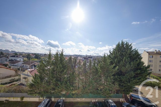 Appartement F3 à vendre - 3 pièces - 56.95 m2 - VIGNEUX SUR SEINE - 91 - ILE-DE-FRANCE - Century 21 Optimmo
