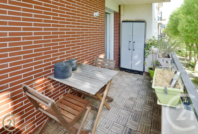 Appartement F4 à louer - 4 pièces - 71.15 m2 - VIGNEUX SUR SEINE - 91 - ILE-DE-FRANCE - Century 21 Optimmo