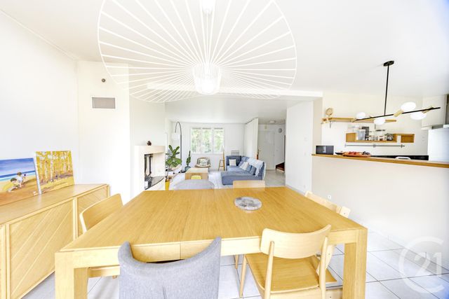 maison à louer - 7 pièces - 122.7 m2 - VIGNEUX SUR SEINE - 91 - ILE-DE-FRANCE - Century 21 Optimmo