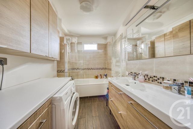 maison à vendre - 5 pièces - 113.92 m2 - VIGNEUX SUR SEINE - 91 - ILE-DE-FRANCE - Century 21 Optimmo