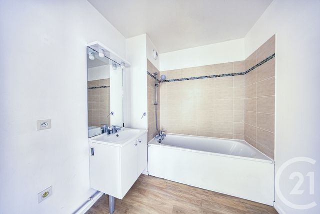 Appartement F3 à vendre - 3 pièces - 57.0 m2 - VIGNEUX SUR SEINE - 91 - ILE-DE-FRANCE - Century 21 Optimmo