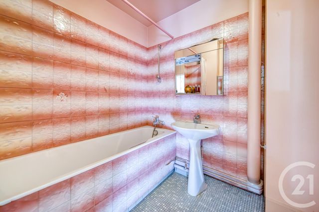 Appartement F2 à vendre - 2 pièces - 43.47 m2 - PARIS - 75013 - ILE-DE-FRANCE - Century 21 Optimmo