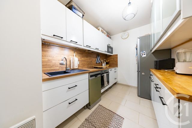 Appartement F5 à vendre - 5 pièces - 93.0 m2 - VIGNEUX SUR SEINE - 91 - ILE-DE-FRANCE - Century 21 Optimmo