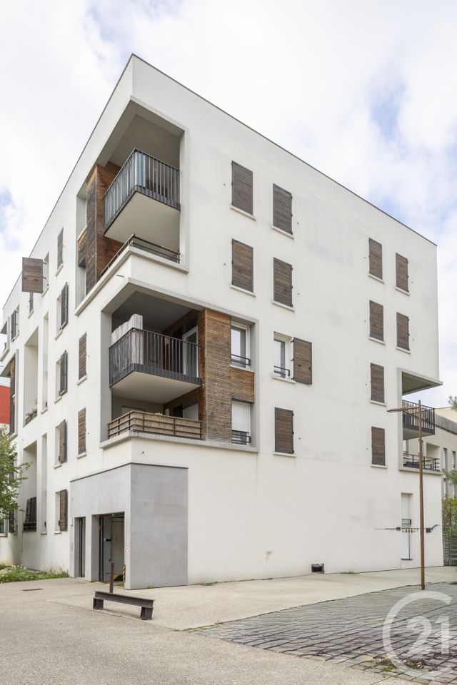 Appartement F3 à louer - 3 pièces - 62.24 m2 - RIS ORANGIS - 91 - ILE-DE-FRANCE - Century 21 Optimmo