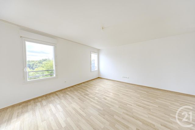 Appartement F3 à louer - 3 pièces - 62.24 m2 - RIS ORANGIS - 91 - ILE-DE-FRANCE - Century 21 Optimmo