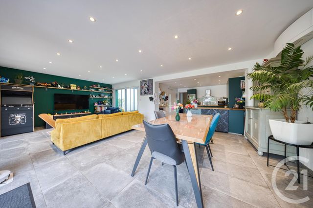 maison à vendre - 6 pièces - 145.0 m2 - VIGNEUX SUR SEINE - 91 - ILE-DE-FRANCE - Century 21 Optimmo