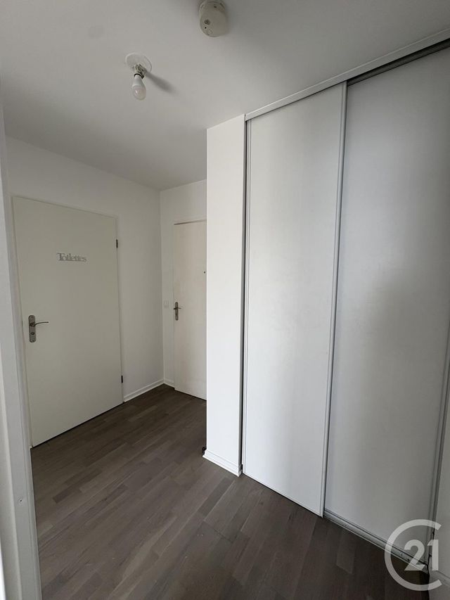 Appartement F3 à louer - 3 pièces - 56.25 m2 - VIGNEUX SUR SEINE - 91 - ILE-DE-FRANCE - Century 21 Optimmo