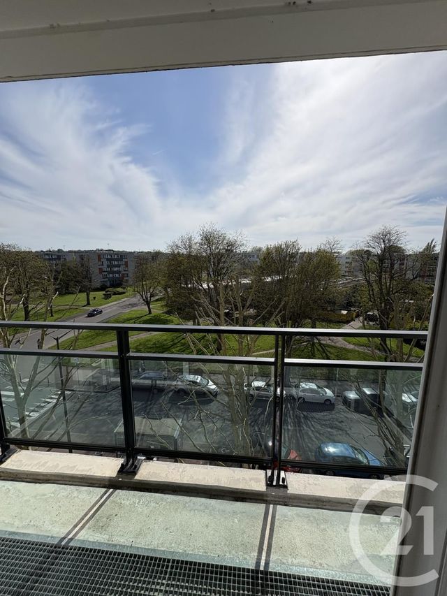 Appartement F3 à louer - 3 pièces - 56.25 m2 - VIGNEUX SUR SEINE - 91 - ILE-DE-FRANCE - Century 21 Optimmo