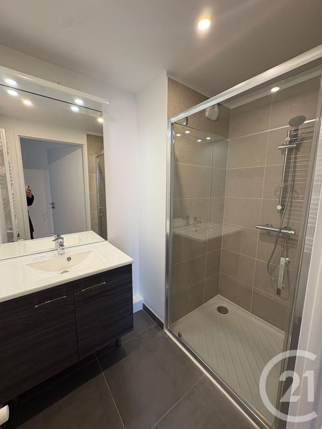 Appartement F4 à louer - 4 pièces - 97.1 m2 - VIGNEUX SUR SEINE - 91 - ILE-DE-FRANCE - Century 21 Optimmo