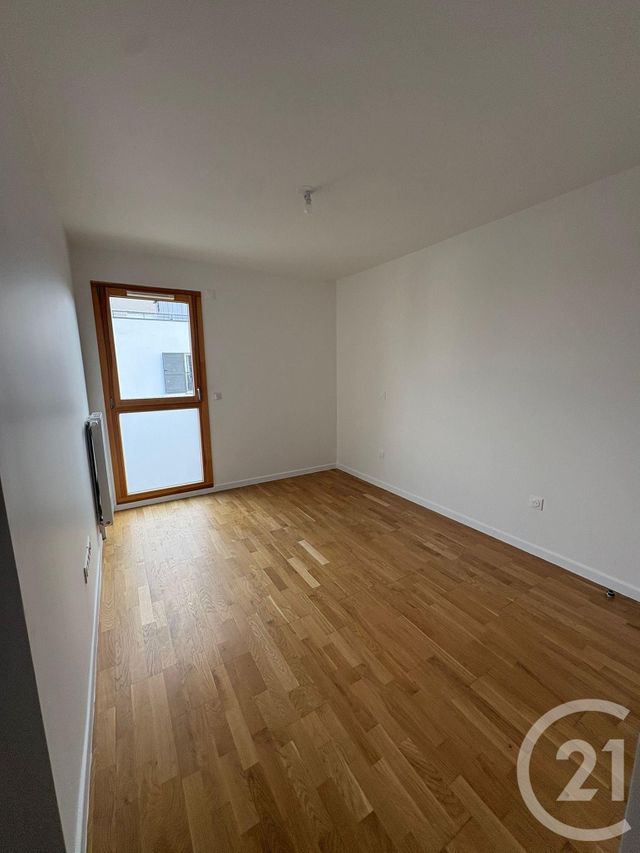 Appartement F4 à louer - 4 pièces - 97.1 m2 - VIGNEUX SUR SEINE - 91 - ILE-DE-FRANCE - Century 21 Optimmo