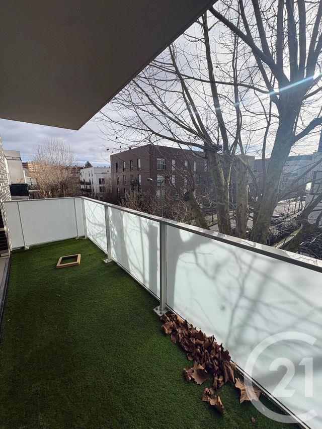 Appartement F4 à louer - 4 pièces - 97.1 m2 - VIGNEUX SUR SEINE - 91 - ILE-DE-FRANCE - Century 21 Optimmo