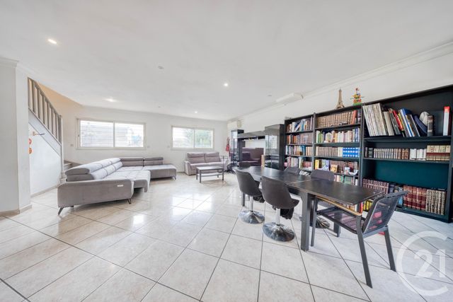 maison à vendre - 6 pièces - 110.0 m2 - VIGNEUX SUR SEINE - 91 - ILE-DE-FRANCE - Century 21 Optimmo