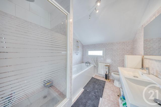 maison à vendre - 6 pièces - 110.0 m2 - VIGNEUX SUR SEINE - 91 - ILE-DE-FRANCE - Century 21 Optimmo