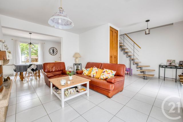 maison à vendre - 5 pièces - 96.0 m2 - VIGNEUX SUR SEINE - 91 - ILE-DE-FRANCE - Century 21 Optimmo
