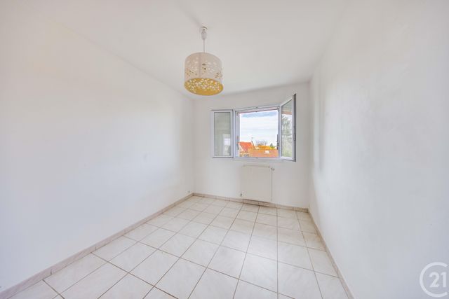 maison à vendre - 5 pièces - 77.38 m2 - VIGNEUX SUR SEINE - 91 - ILE-DE-FRANCE - Century 21 Optimmo