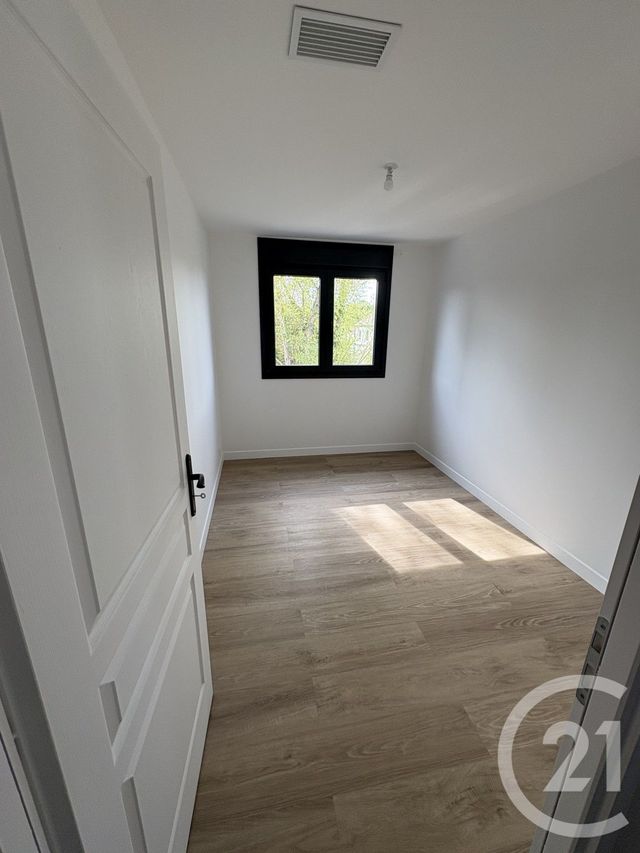 Appartement F4 à louer - 4 pièces - 80.46 m2 - DRAVEIL - 91 - ILE-DE-FRANCE - Century 21 Optimmo
