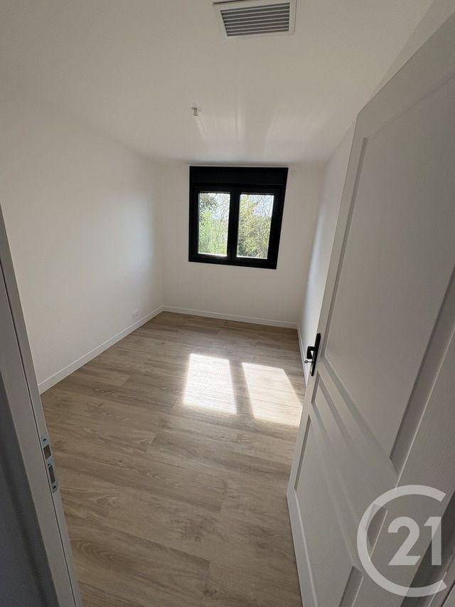 Appartement F4 à louer - 4 pièces - 80.46 m2 - DRAVEIL - 91 - ILE-DE-FRANCE - Century 21 Optimmo