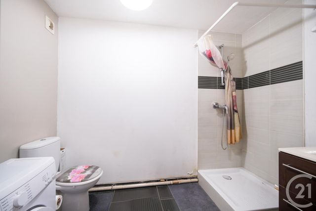 Appartement F2 à vendre - 2 pièces - 43.87 m2 - VIGNEUX SUR SEINE - 91 - ILE-DE-FRANCE - Century 21 Optimmo