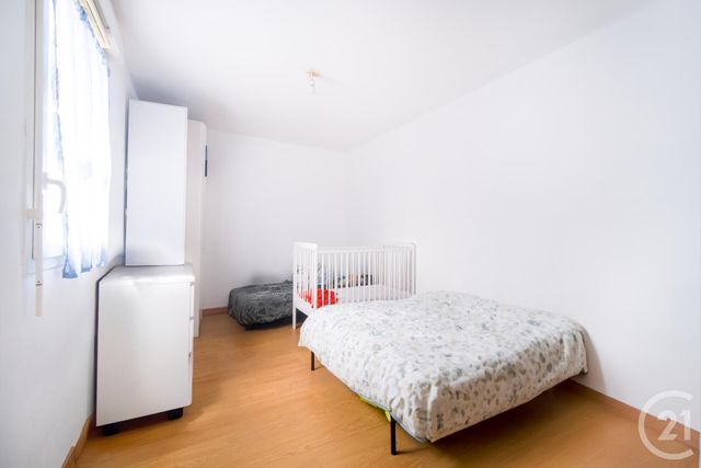 Appartement F2 à vendre - 2 pièces - 43.87 m2 - VIGNEUX SUR SEINE - 91 - ILE-DE-FRANCE - Century 21 Optimmo