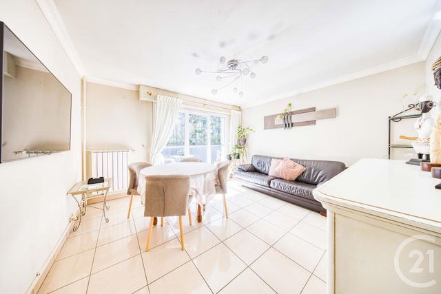 Appartement F3 à vendre - 3 pièces - 68.52 m2 - YERRES - 91 - ILE-DE-FRANCE - Century 21 Optimmo