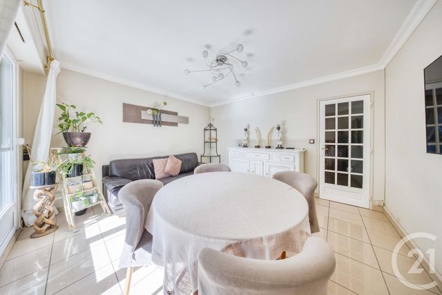 Appartement F3 à vendre - 3 pièces - 68.52 m2 - YERRES - 91 - ILE-DE-FRANCE - Century 21 Optimmo