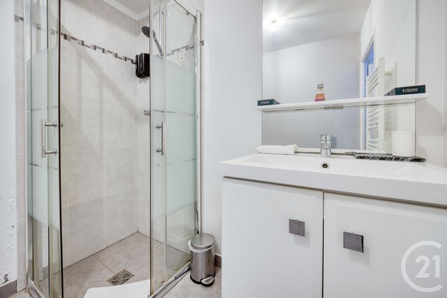 Appartement Studio à vendre - 1 pièce - 28.45 m2 - VIGNEUX SUR SEINE - 91 - ILE-DE-FRANCE - Century 21 Optimmo