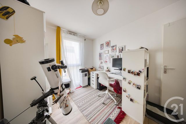 Appartement F3 à vendre - 3 pièces - 54.33 m2 - VIGNEUX SUR SEINE - 91 - ILE-DE-FRANCE - Century 21 Optimmo