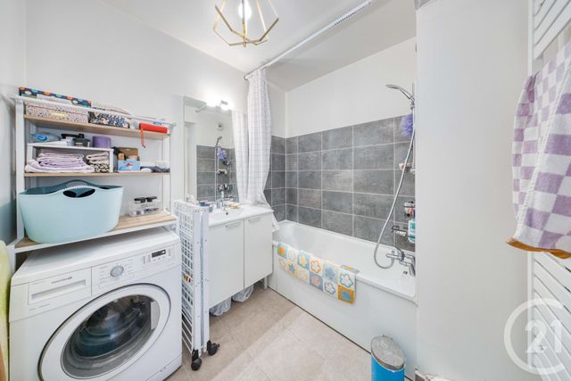 Appartement F3 à vendre - 3 pièces - 54.33 m2 - VIGNEUX SUR SEINE - 91 - ILE-DE-FRANCE - Century 21 Optimmo