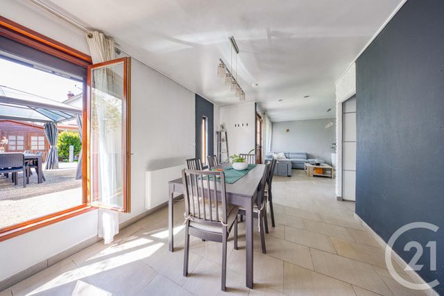 maison à vendre - 5 pièces - 94.58 m2 - VIGNEUX SUR SEINE - 91 - ILE-DE-FRANCE - Century 21 Optimmo