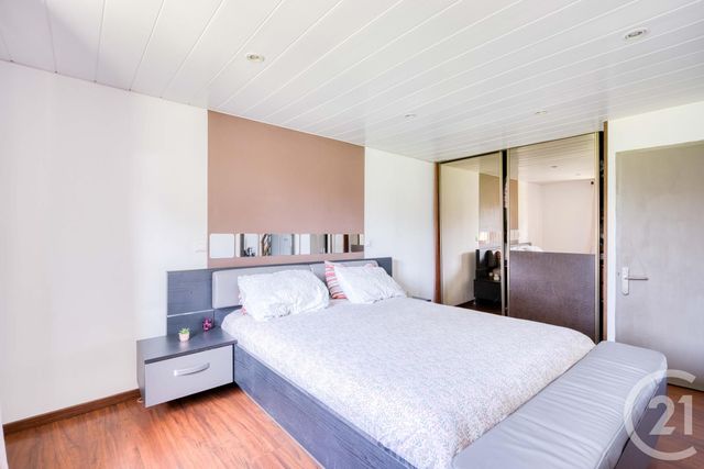 maison à vendre - 5 pièces - 94.58 m2 - VIGNEUX SUR SEINE - 91 - ILE-DE-FRANCE - Century 21 Optimmo