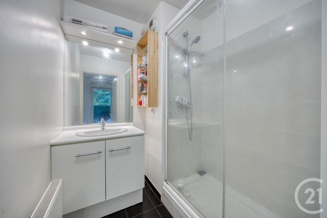 Appartement F4 à vendre - 4 pièces - 73.15 m2 - VIGNEUX SUR SEINE - 91 - ILE-DE-FRANCE - Century 21 Optimmo