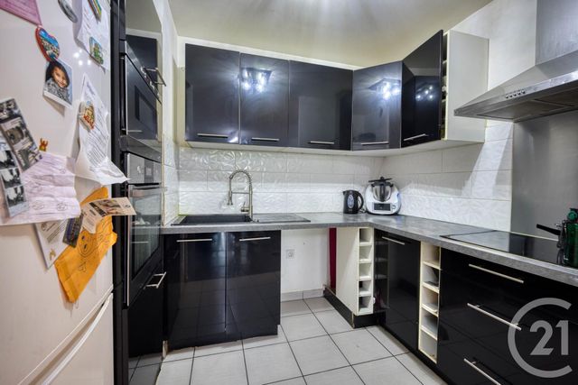 Appartement F4 à vendre - 4 pièces - 73.15 m2 - VIGNEUX SUR SEINE - 91 - ILE-DE-FRANCE - Century 21 Optimmo