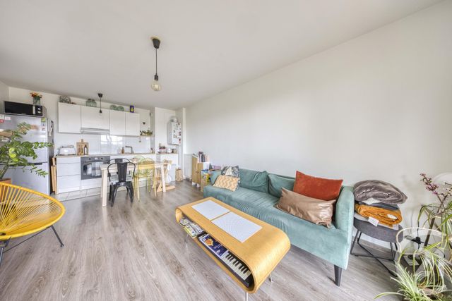 Appartement F3 à vendre - 3 pièces - 58.77 m2 - ABLON SUR SEINE - 94 - ILE-DE-FRANCE - Century 21 Optimmo