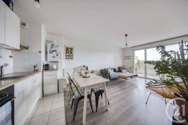 Appartement F3 à vendre - 3 pièces - 58.77 m2 - ABLON SUR SEINE - 94 - ILE-DE-FRANCE - Century 21 Optimmo