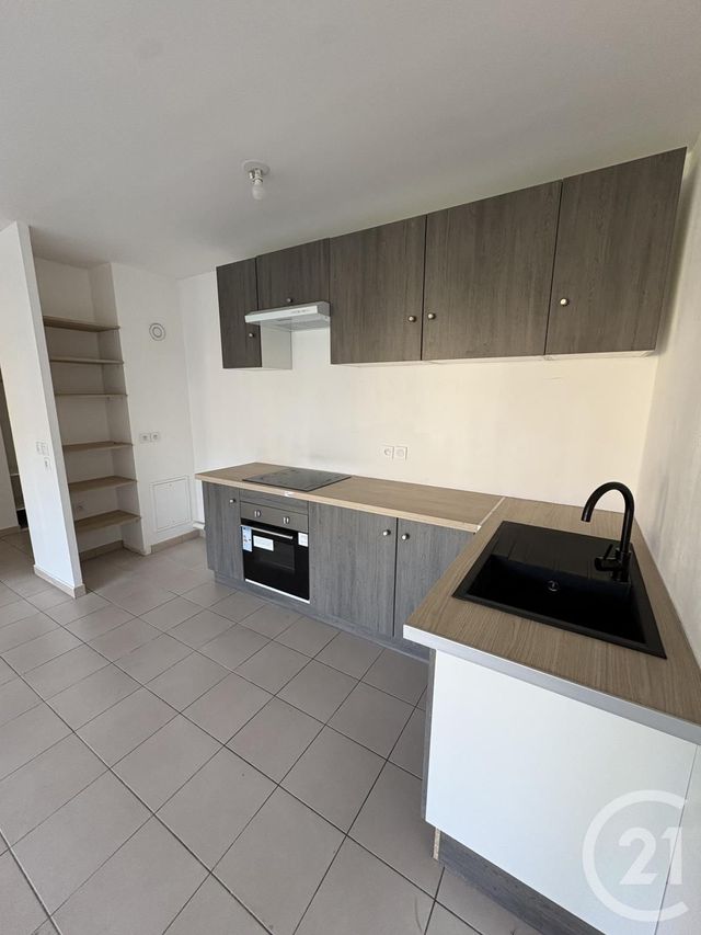 Appartement F3 à louer - 3 pièces - 62.0 m2 - ST PIERRE DU PERRAY - 91 - ILE-DE-FRANCE - Century 21 Optimmo