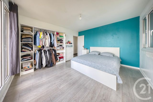 Appartement F4 à vendre - 4 pièces - 94.0 m2 - VIGNEUX SUR SEINE - 91 - ILE-DE-FRANCE - Century 21 Optimmo
