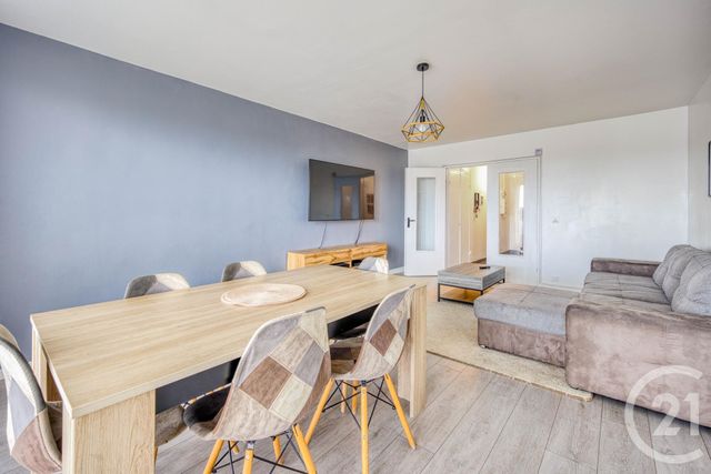 Appartement F4 à vendre - 4 pièces - 94.0 m2 - VIGNEUX SUR SEINE - 91 - ILE-DE-FRANCE - Century 21 Optimmo