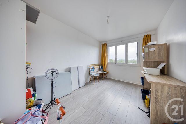 Appartement F4 à vendre - 4 pièces - 94.0 m2 - VIGNEUX SUR SEINE - 91 - ILE-DE-FRANCE - Century 21 Optimmo