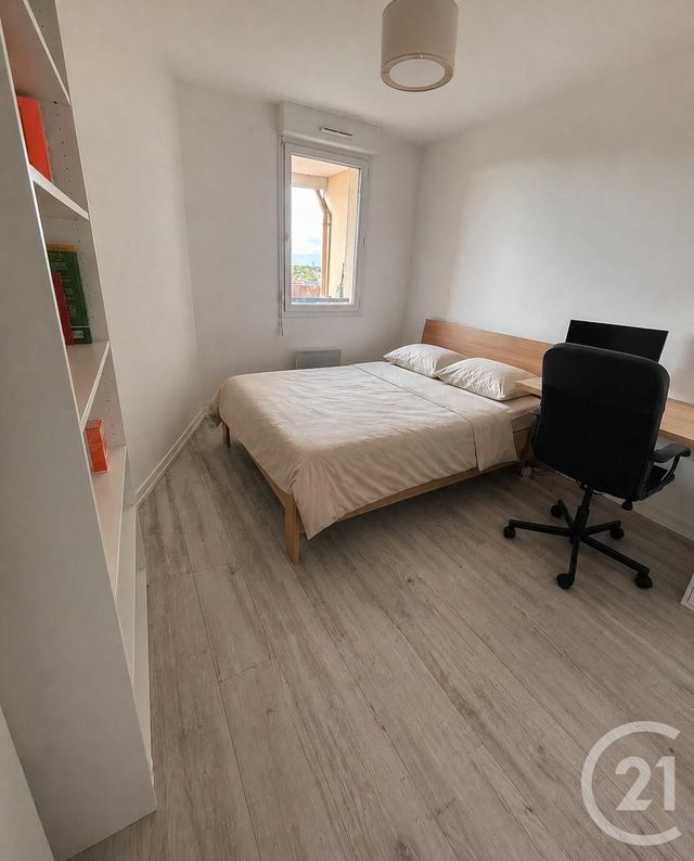 Appartement F3 à louer - 3 pièces - 62.03 m2 - VIGNEUX SUR SEINE - 91 - ILE-DE-FRANCE - Century 21 Optimmo