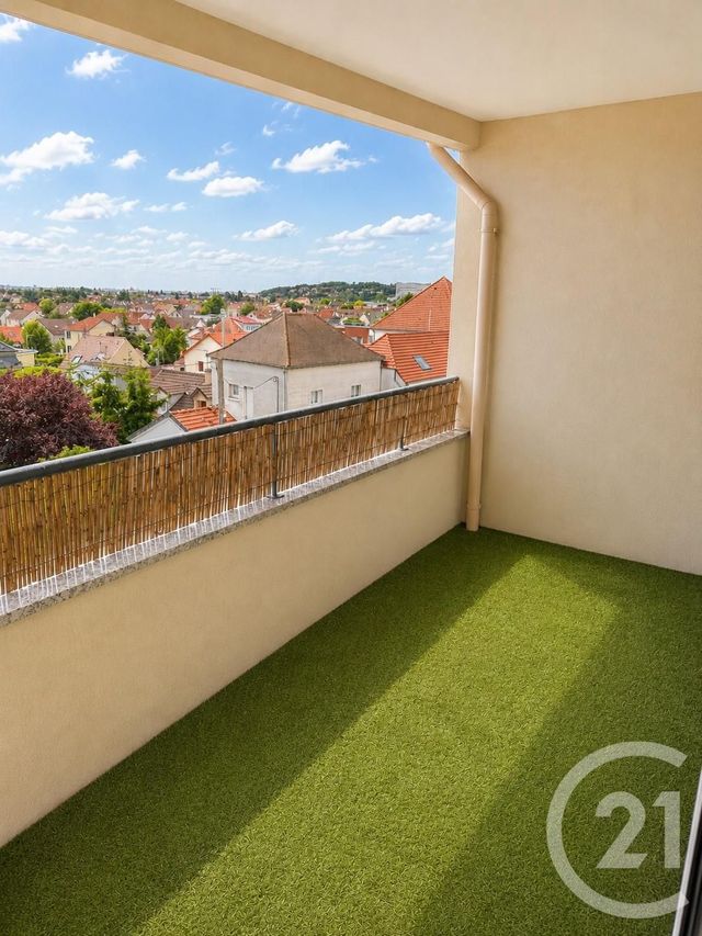 Appartement F3 à louer - 3 pièces - 62.03 m2 - VIGNEUX SUR SEINE - 91 - ILE-DE-FRANCE - Century 21 Optimmo