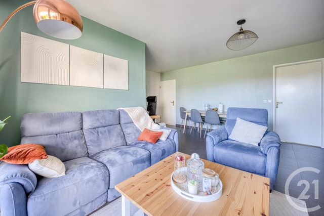 Appartement F3 à vendre - 3 pièces - 67.16 m2 - VIGNEUX SUR SEINE - 91 - ILE-DE-FRANCE - Century 21 Optimmo