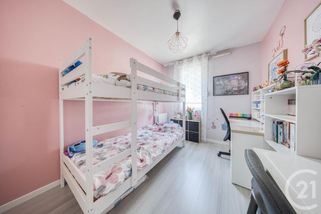 Appartement F3 à vendre - 3 pièces - 67.16 m2 - VIGNEUX SUR SEINE - 91 - ILE-DE-FRANCE - Century 21 Optimmo