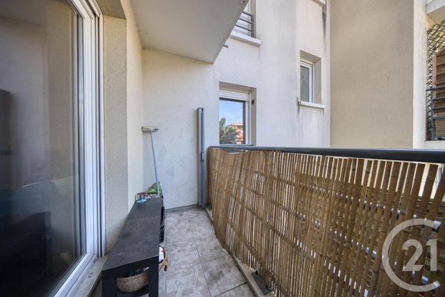 Appartement F2 à vendre - 2 pièces - 43.88 m2 - VIGNEUX SUR SEINE - 91 - ILE-DE-FRANCE - Century 21 Optimmo