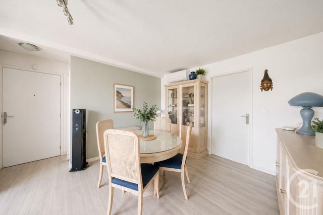 Appartement F3 à vendre - 3 pièces - 63.76 m2 - VIGNEUX SUR SEINE - 91 - ILE-DE-FRANCE - Century 21 Optimmo