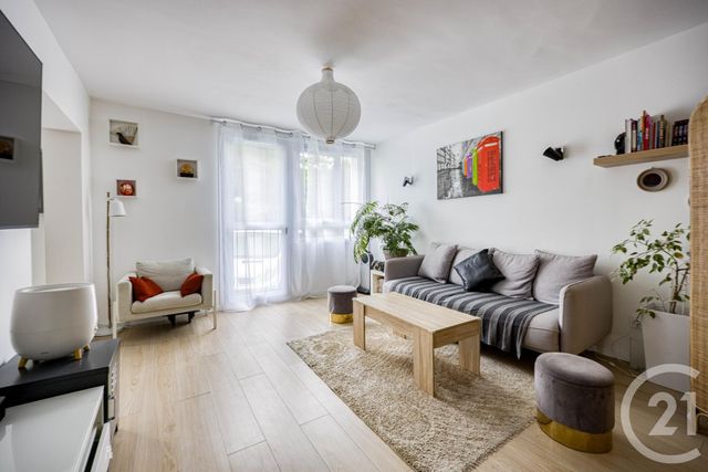 Appartement F4 à vendre - 4 pièces - 68.08 m2 - CROSNE - 91 - ILE-DE-FRANCE - Century 21 Optimmo