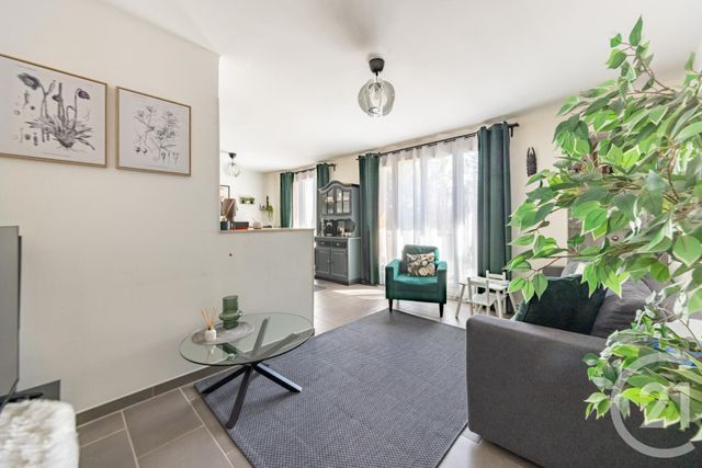 Appartement F4 à vendre - 4 pièces - 67.38 m2 - VIGNEUX SUR SEINE - 91 - ILE-DE-FRANCE - Century 21 Optimmo