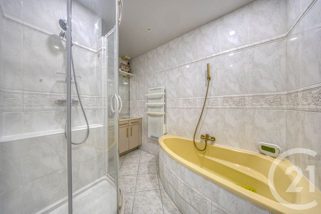 maison à vendre - 6 pièces - 140.0 m2 - VIGNEUX SUR SEINE - 91 - ILE-DE-FRANCE - Century 21 Optimmo