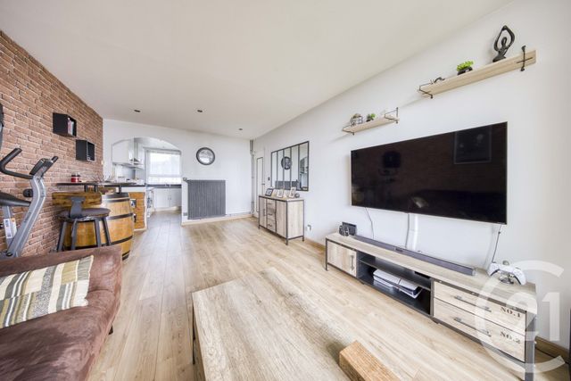 Appartement F3 à vendre - 3 pièces - 53.02 m2 - YERRES - 91 - ILE-DE-FRANCE - Century 21 Optimmo