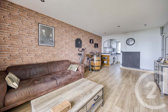 Appartement F3 à vendre - 3 pièces - 53.02 m2 - YERRES - 91 - ILE-DE-FRANCE - Century 21 Optimmo